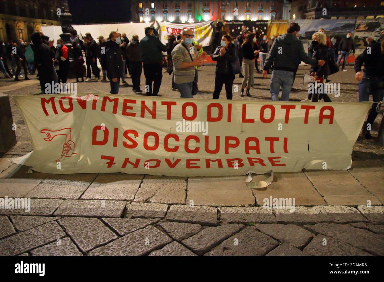 Napoli, Italy. 13th Nov, 2020. Town event to immediately ask for a whole series of measures for public health, trade, school. Immediately a wealth tax on the rich to help health care in this historic time so in trouble. Organized by many political associations and laboratories. (Photo by Pasquale Senatore/Pacific Press) Credit: Pacific Press Media Production Corp./Alamy Live News Stock Photo