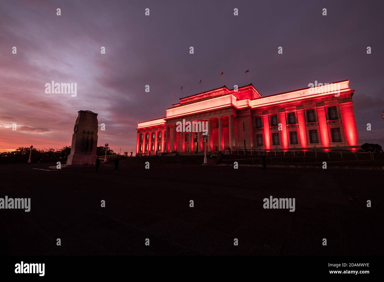 The Auckland War Memorial Museum is lit up red as part of the ANZAC commemoration held on the 25th of April each year.  The dawn service usually has t Stock Photo