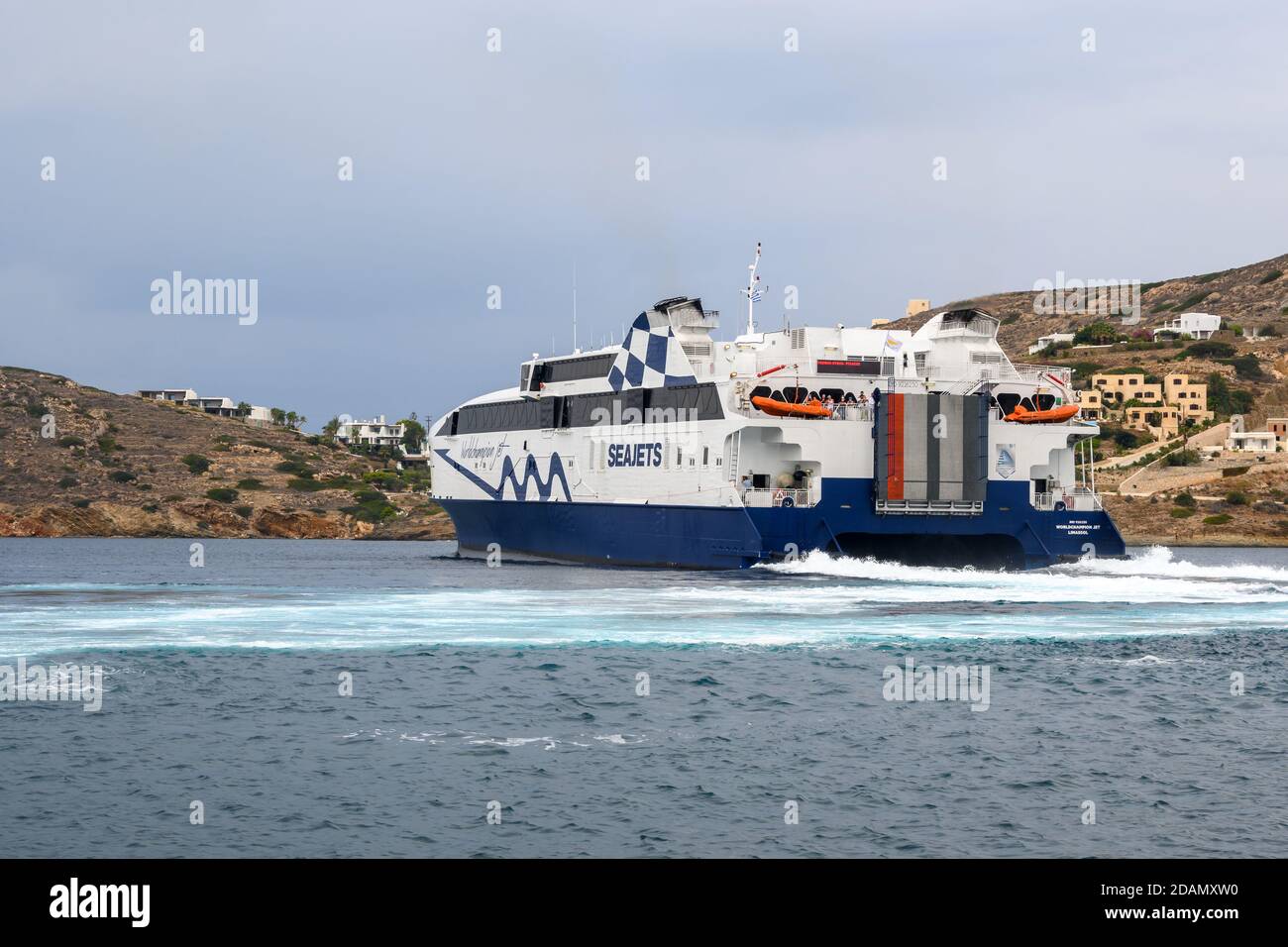 Ios, Greece September 2020 WorldChampion Jet Seajets, one of fastest high-speed ferries leaving harbor of Ios Island, Greece Stock Photo - Alamy