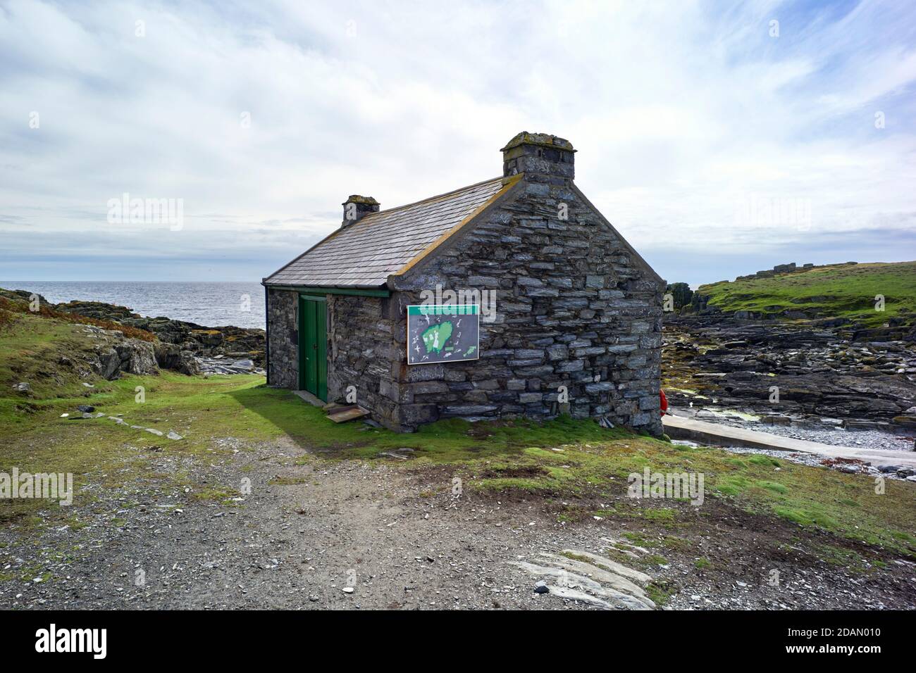 A store building at the South Harbour on the Calf of Man Stock Photo