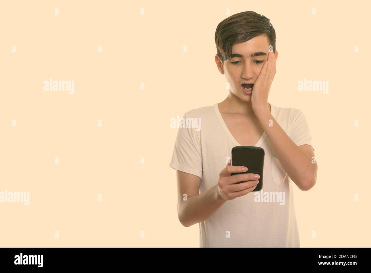 Teen Boy Covering Face High Resolution Stock Photography And Images Alamy teen-boy-covering-face-high-resolution-stock-photography-and-images-alamy