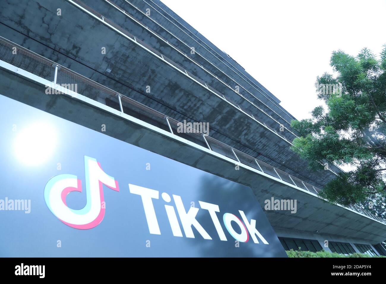 Washington, USA. 14th Nov, 2020. Photo taken on Aug. 21, 2020 shows a logo of TikTok's Los Angeles Office in Culver City, Los Angeles County, the United States. Popular video-sharing app TikTok was granted by the U.S. government a 15-day extension to reach a deal with U.S. buyers, a federal court filing showed Friday. This means the deadline for ByteDance, TikTok's Chinese parent company, to reach a deal with Oracle and Walmart has been extended from Nov. 12 to Nov. 27, according to the U.S. District Court for the District of Columbia. Credit: Xinhua/Alamy Live News Stock Photo