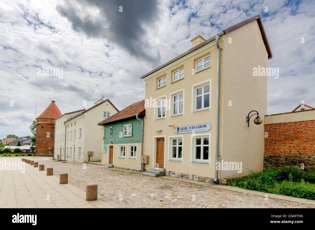 DOBRE MIASTO, WARMIAN-MAZURIAN PROVINCE, POLAND; ger. Guttstadt, Open-air city buildings museum - 'Museum by the Tower', 17th cent. houses complex. Stock Photo