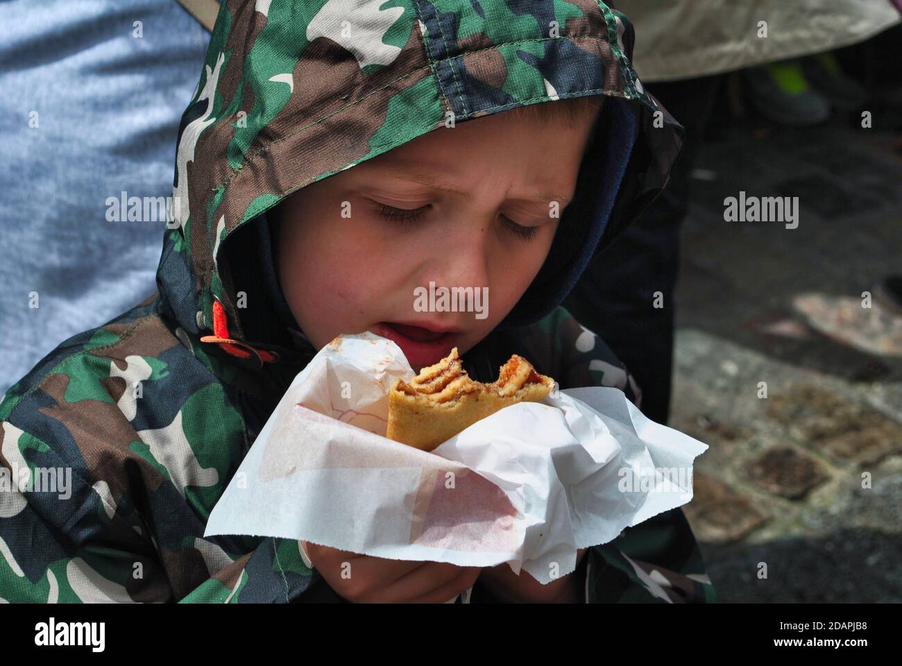 Crepe Paris High Resolution Stock Photography And Images Alamy