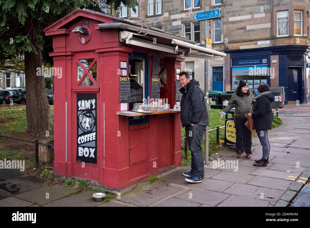 Police box in Bruntsfield Place Edinburgh which has been converted into Sam's Coffee Box. Stock Photo