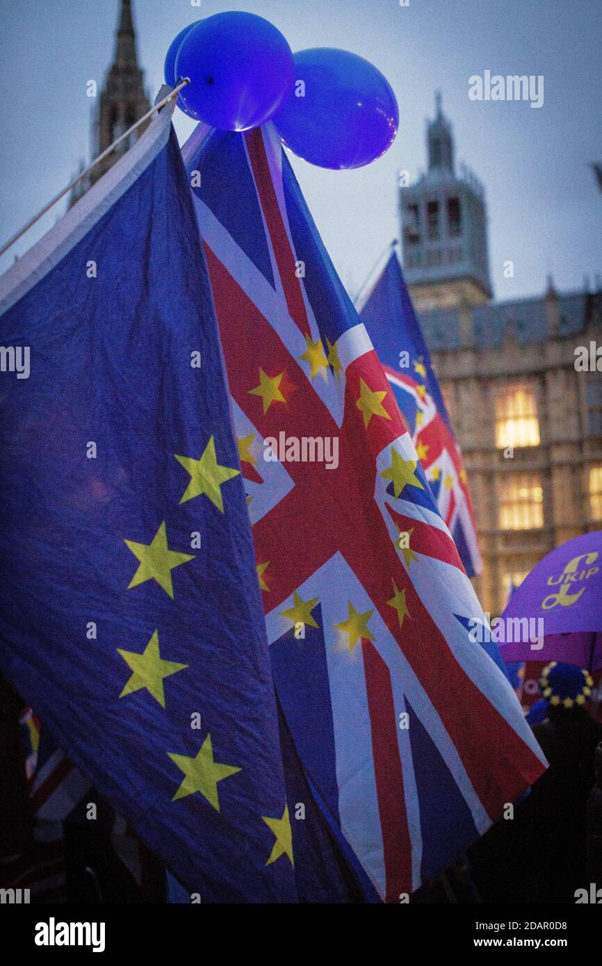 GREAT BRITAIN / England / London / Union flag and  European Union (EU) flag outside the Houses of Parliament on the 29th January 2019 in London. Stock Photo