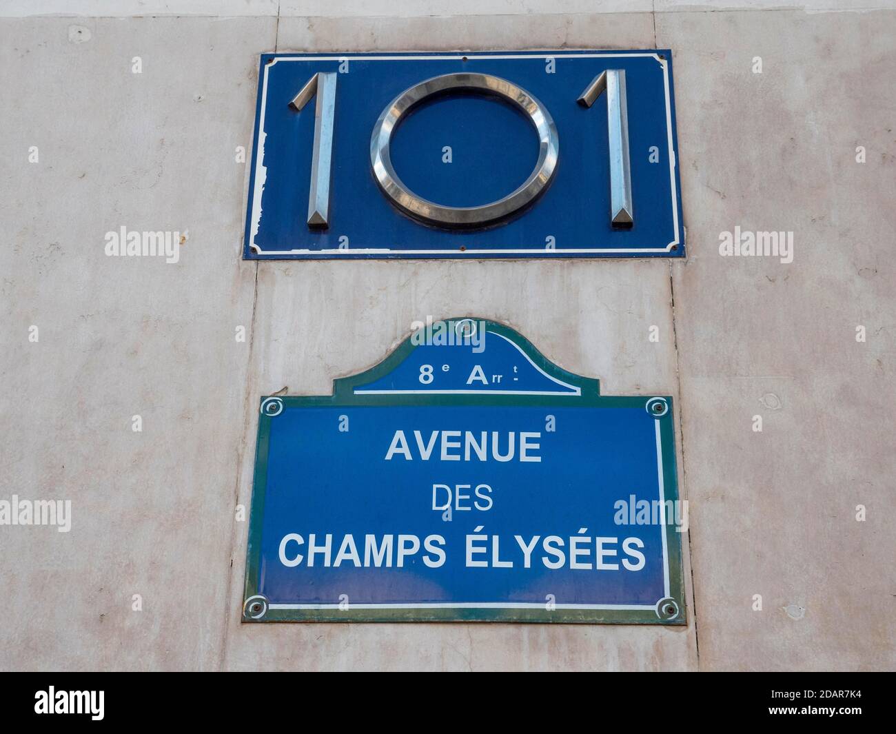 Avenue des champs elysees plaque hi-res stock photography and images - Alamy