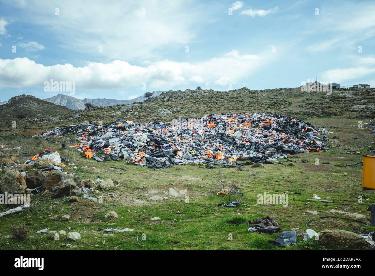 Refugee lifejacket hires stock photography and images Alamy