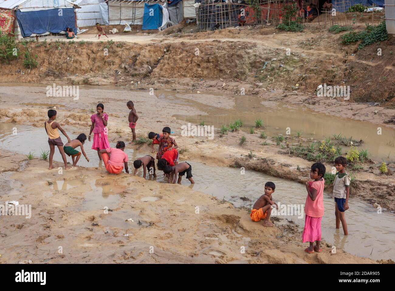 Children playing, Camp for Rohingya refugees from Myanmar, Kutupalong, Cox Bazar, Bangladesh Stock Photo