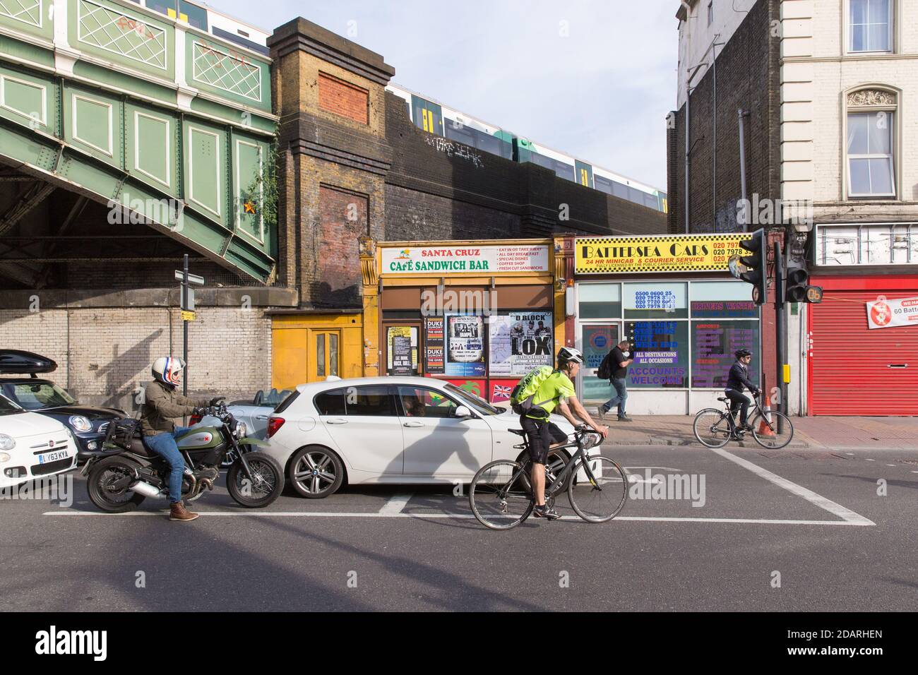 Battersea Park Road Stock Photo Alamy