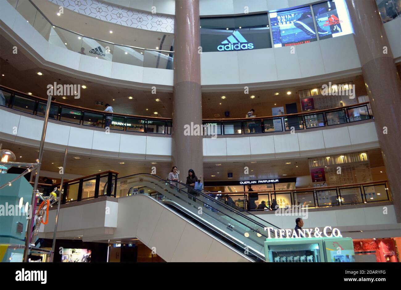 Hong Kong Harbour City Mall Stock Photo Alamy