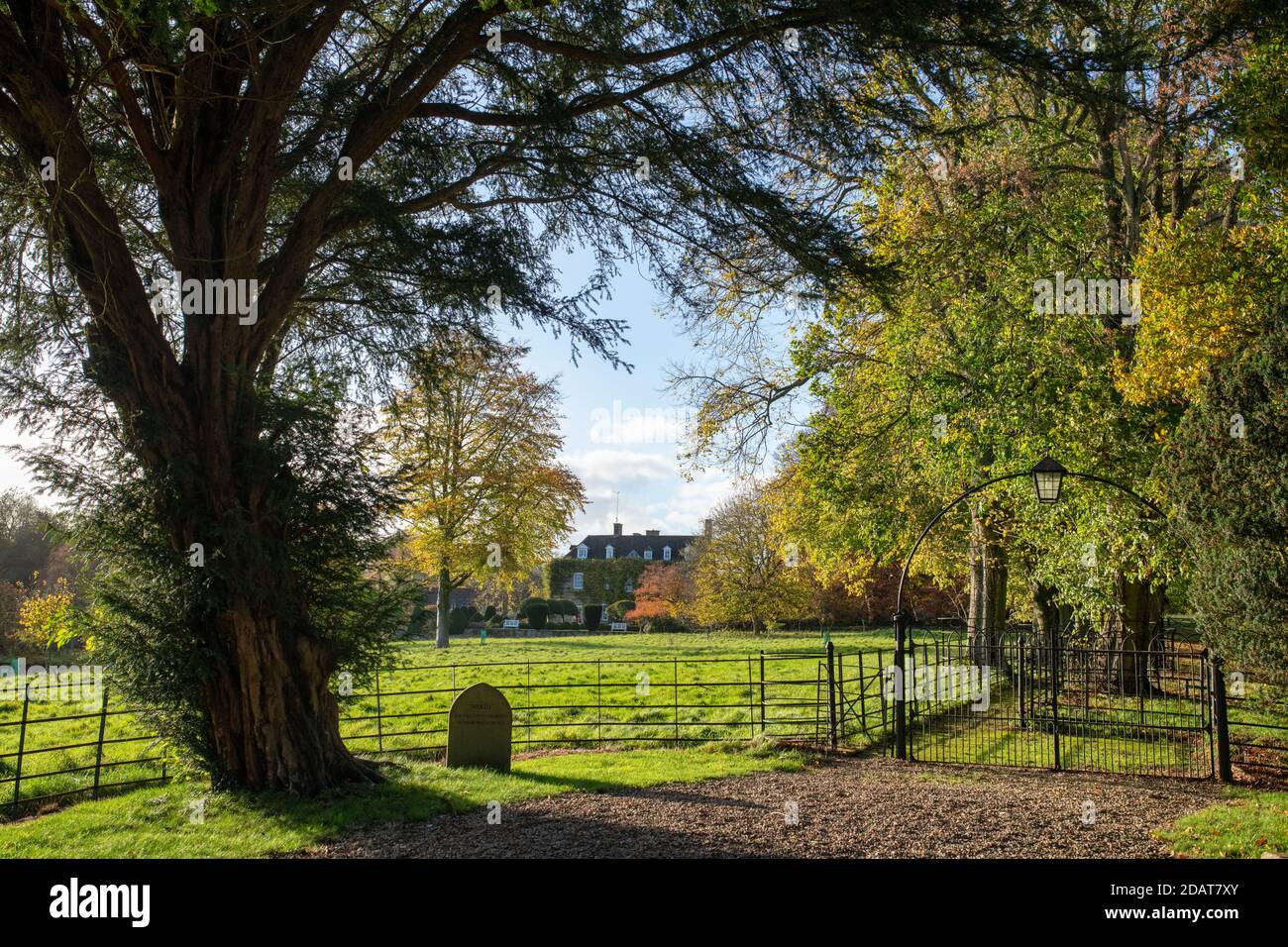 Cornwell manor oxfordshire hires stock photography and images Alamy