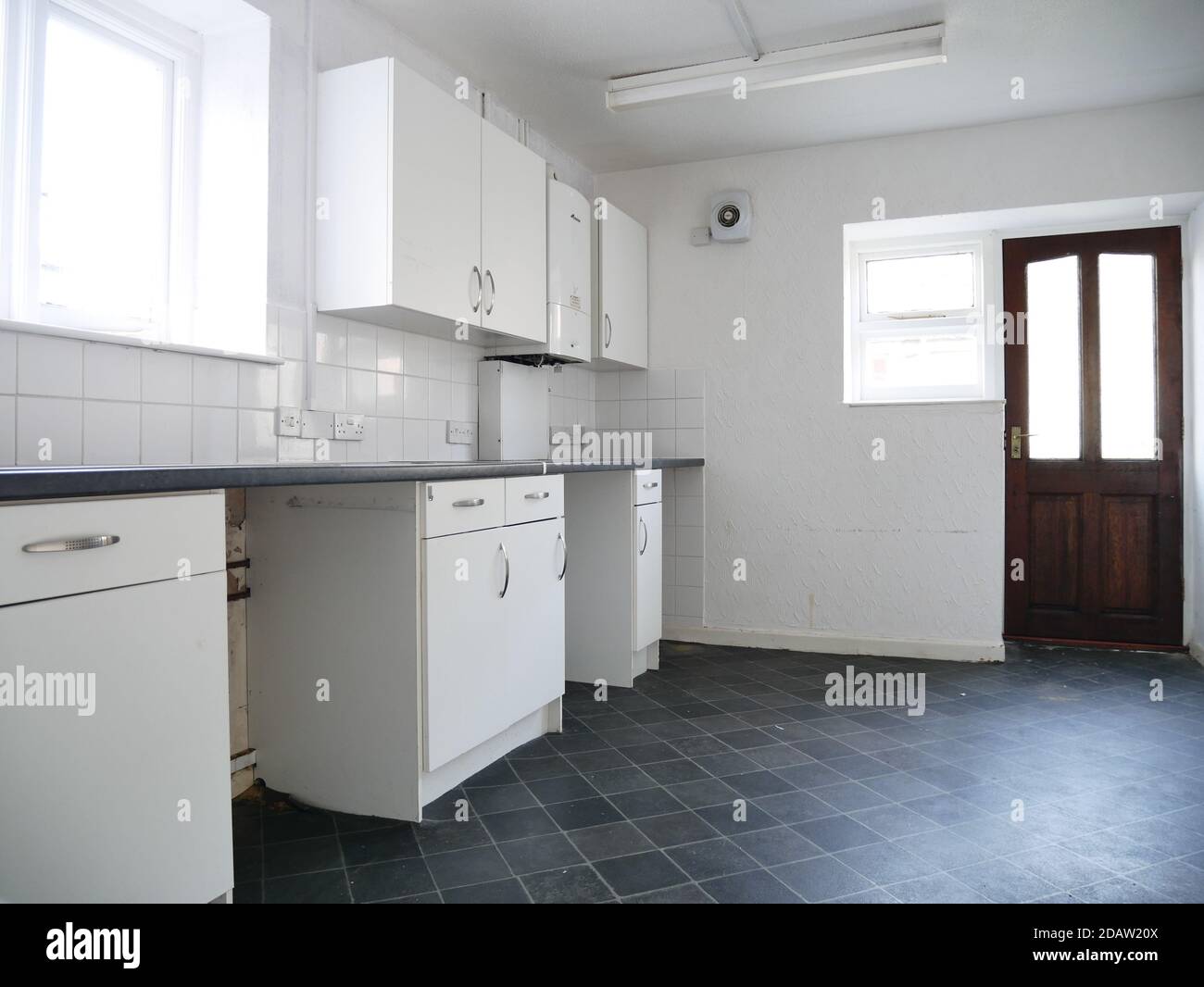 Empty kitchen in vacant housing association rental property Stock Photo