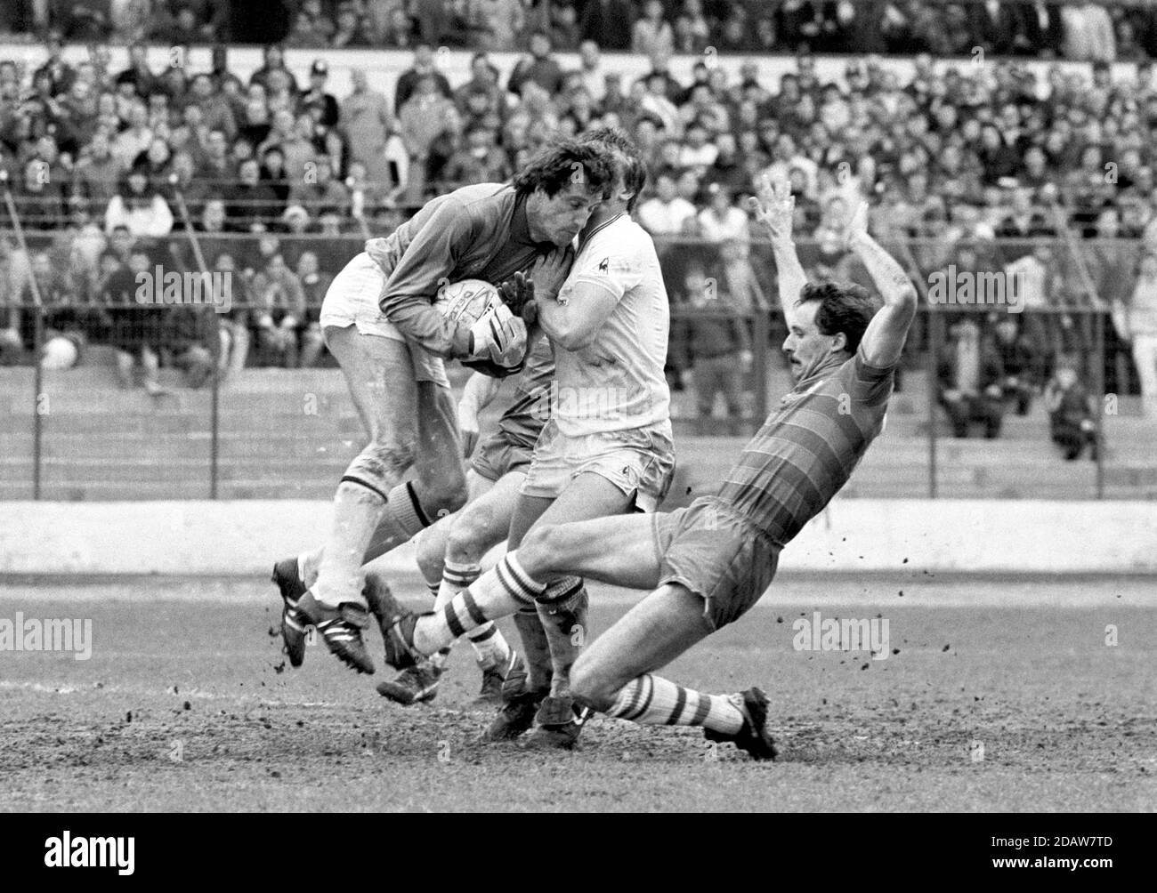 File photo dated 27-04-1985 of (left-right) Tottenham Hotspur ...