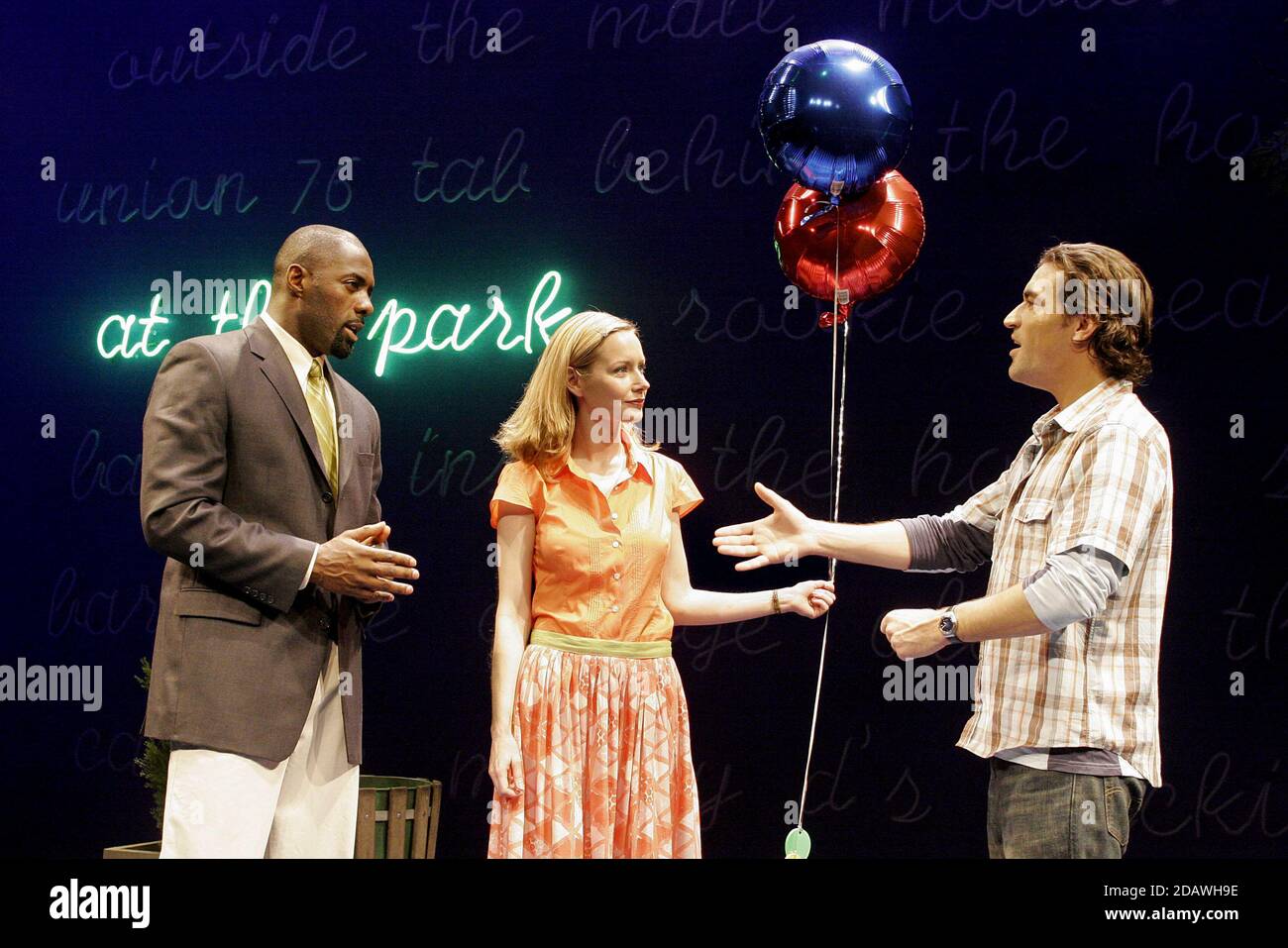 l-r: Idris Elba (Cody), Megan Dodds (Woman), Ben Chaplin (Man) in THIS IS HOW IT GOES by Neil LaBute at the Donmar Warehouse, London WC2  31/05/2005  director: Moises Kaufman Stock Photo