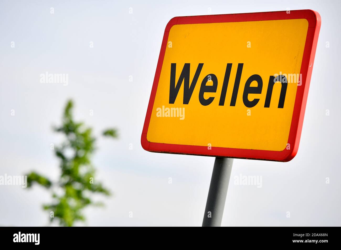 Illustration shows the name of the Wellen municipality on a road sign, Thursday 17 May 2018. BELGA PHOTO YORICK JANSENS Stock Photo