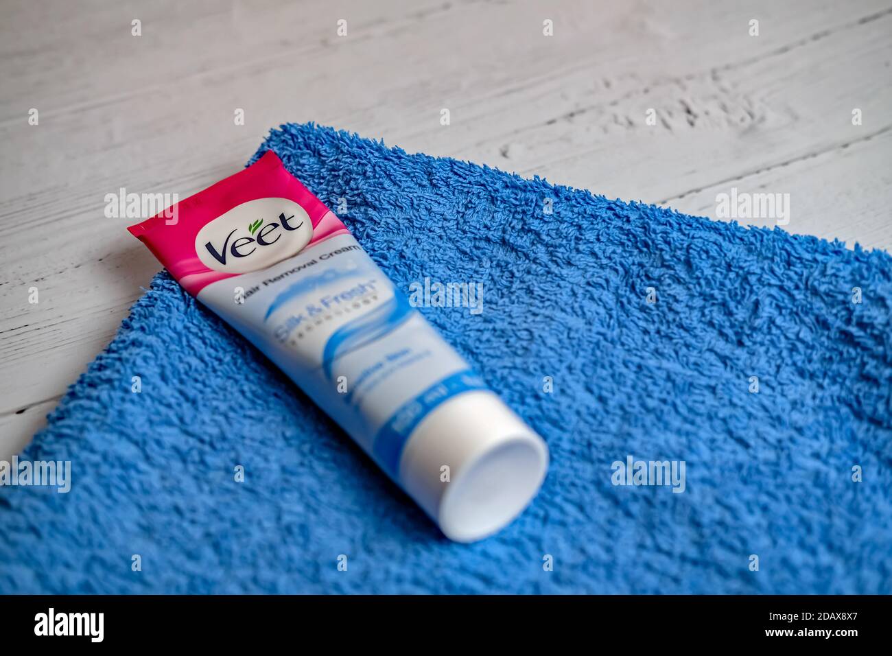 Veet Hair Removal High Resolution Stock Photography And Images Alamy