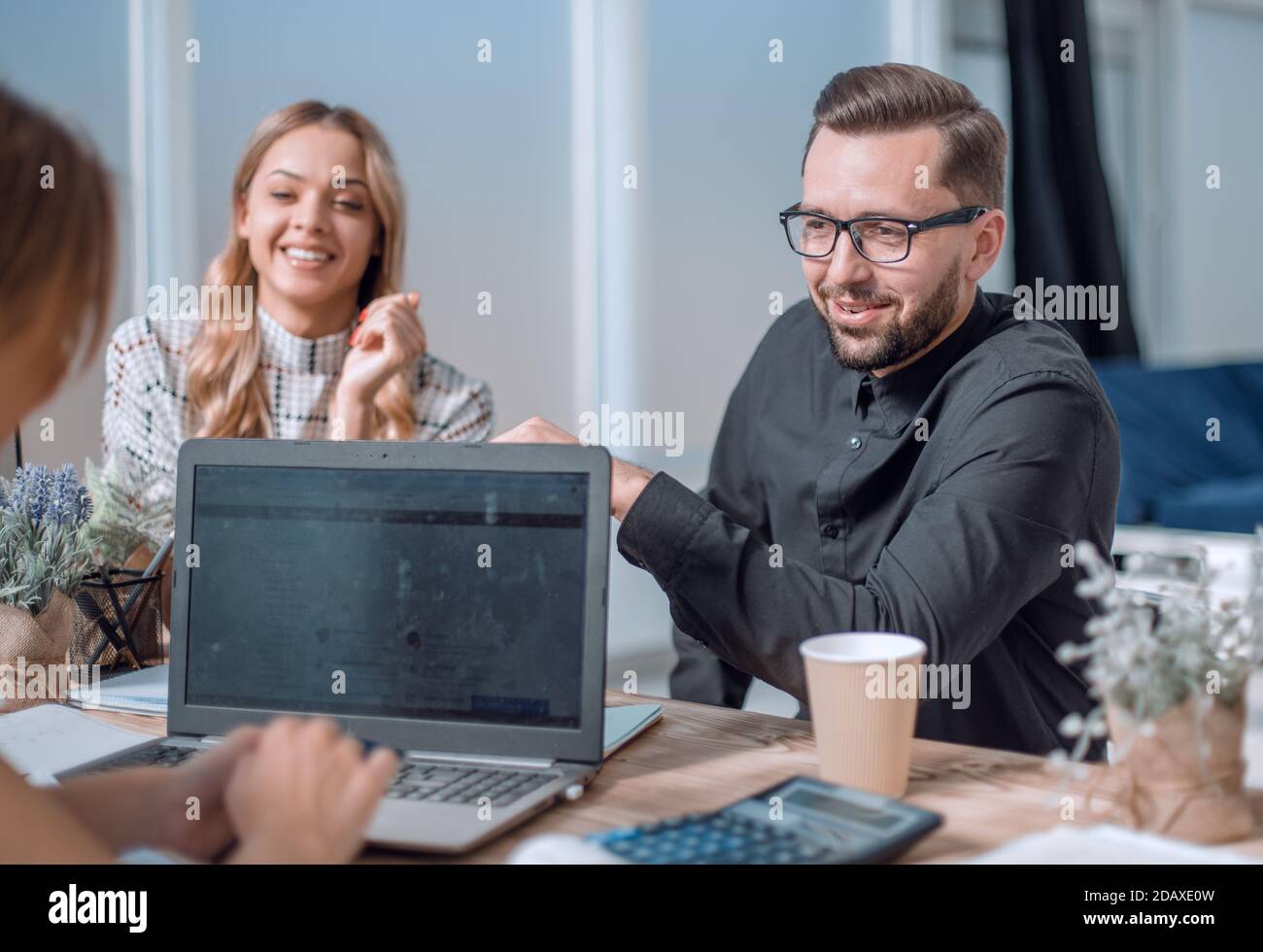 modern business team standing near the office Desk Stock Photo - Alamy