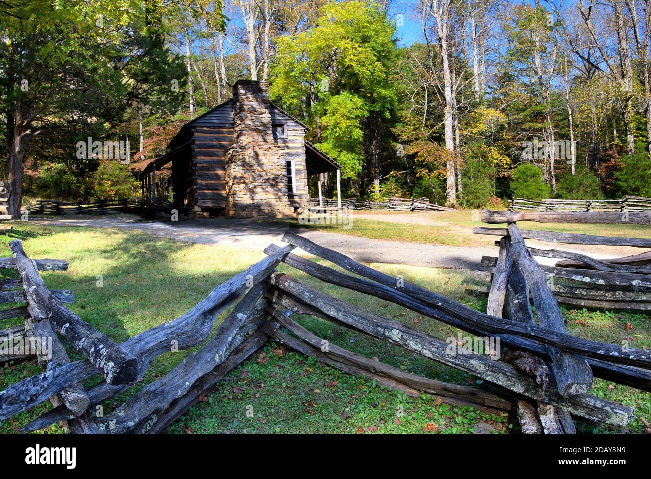John Oliver cabin with split rail fence, Cades Cove, Great Smoky Mountains National Park, Tennessee Stock Photo
