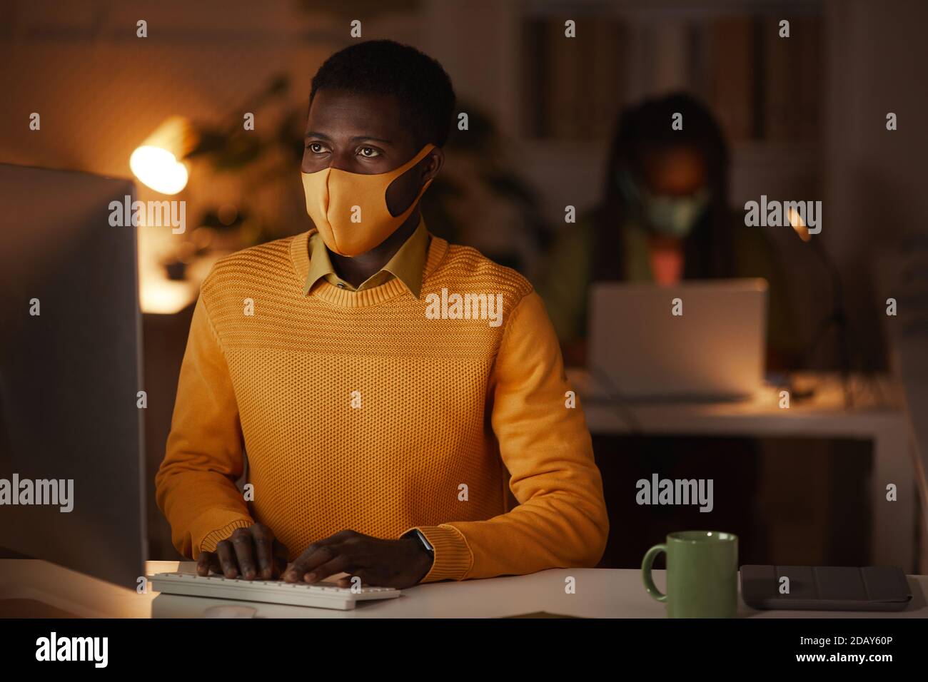 African american hacker hi-res stock photography and images - Alamy
