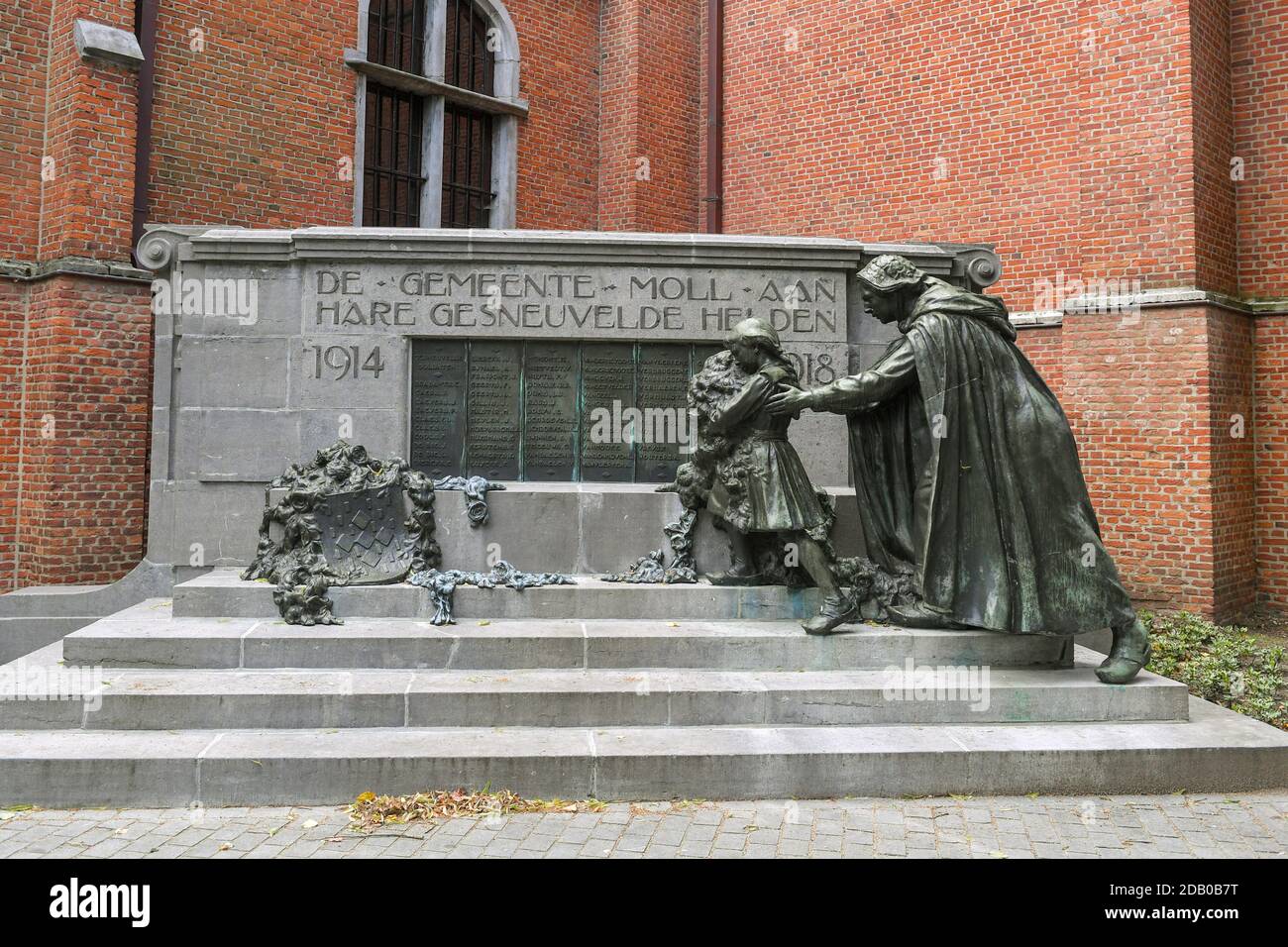 Illustration picture shows a World War I memorial at the Sint-Pieter-en-Pauwerkerk church in Mol, Monday 29 June 2020. BELGA PHOTO LUC CLAESSEN Stock Photo