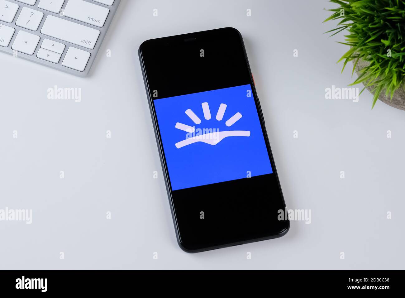 Skyscanner App Logo On A Smartphone Screen Stock Photo Alamy