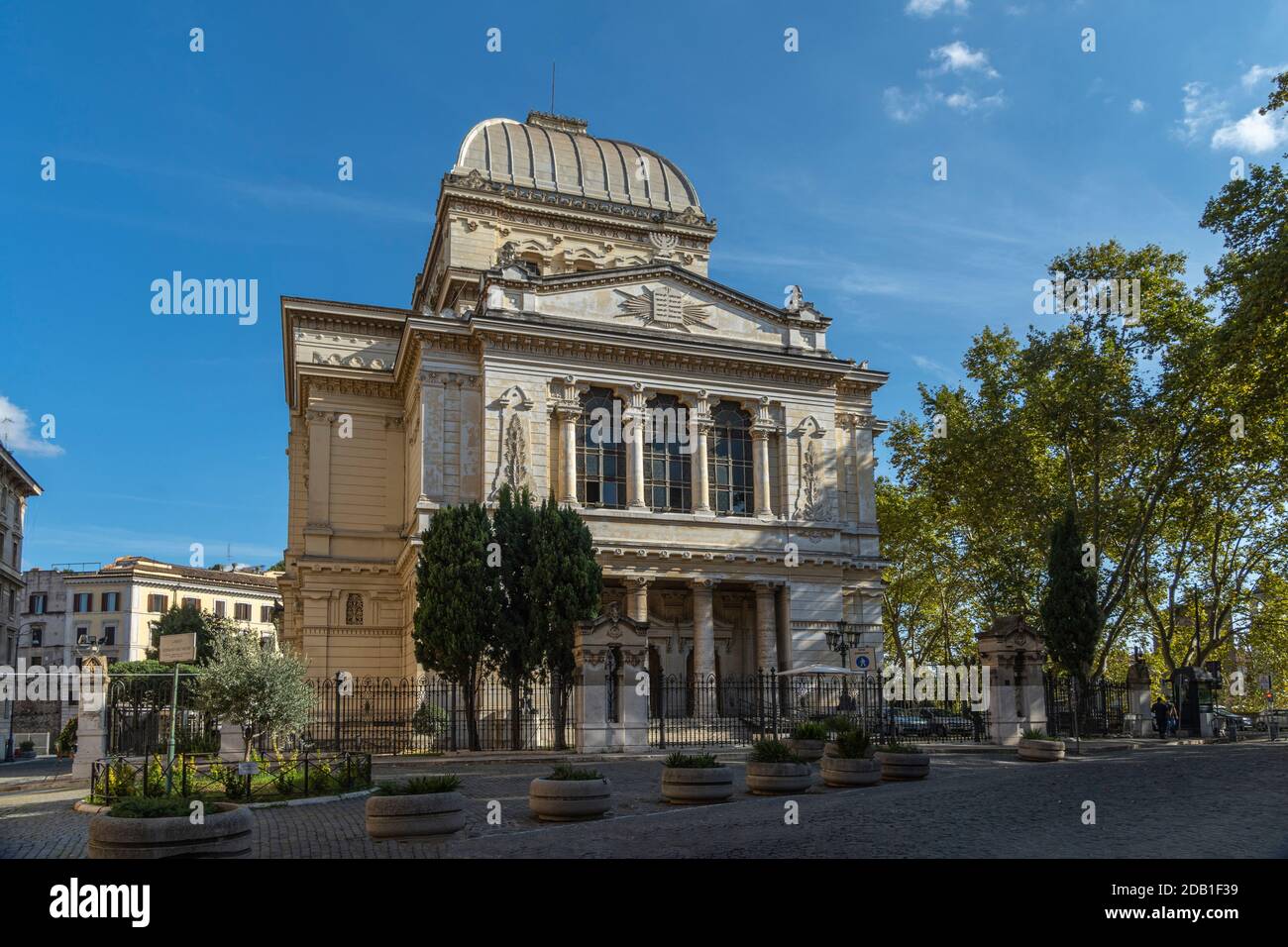 The Great temple of Rome is the synagogue in Rome in the Jewish ghetto. Rome, Lazio, Italy, Europe Stock Photo