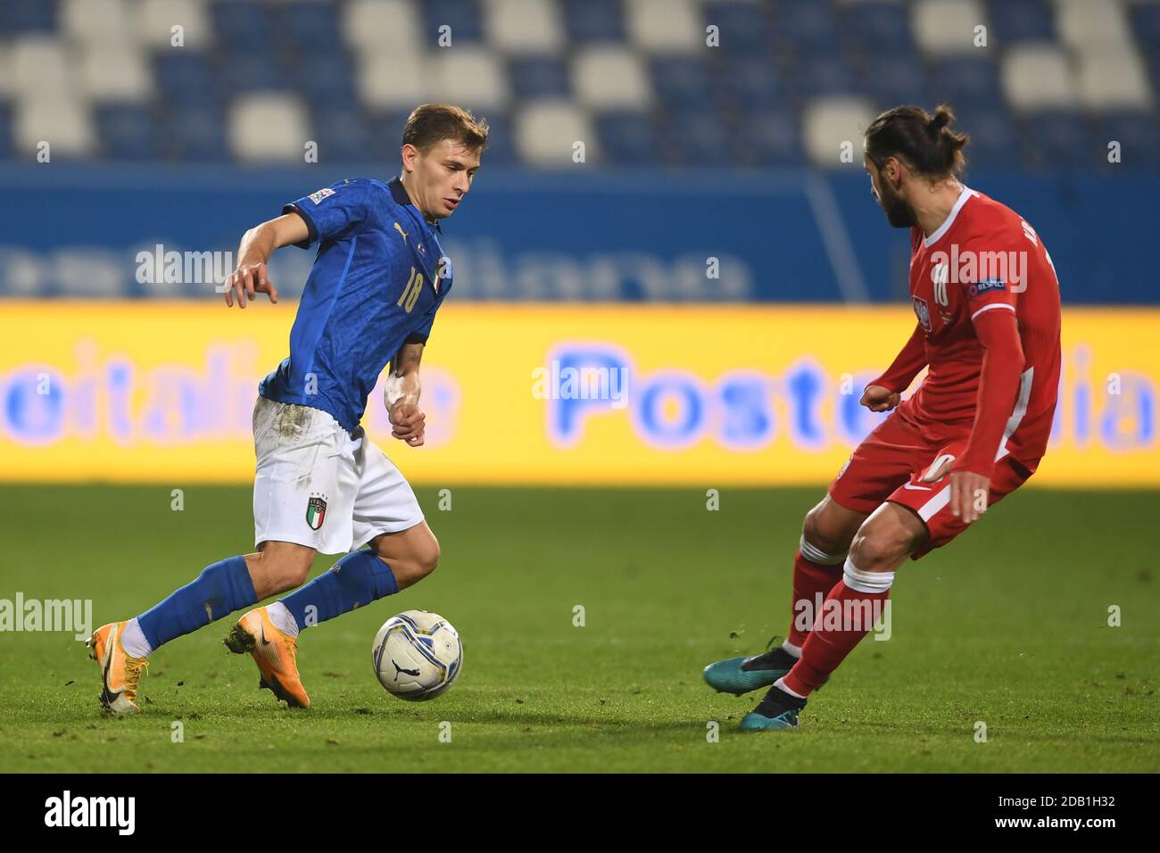 Nicolo Barella Italy Grzegorz Krychowiak Poland During The Uefa Nations League 2020 2021 Match Between Italy