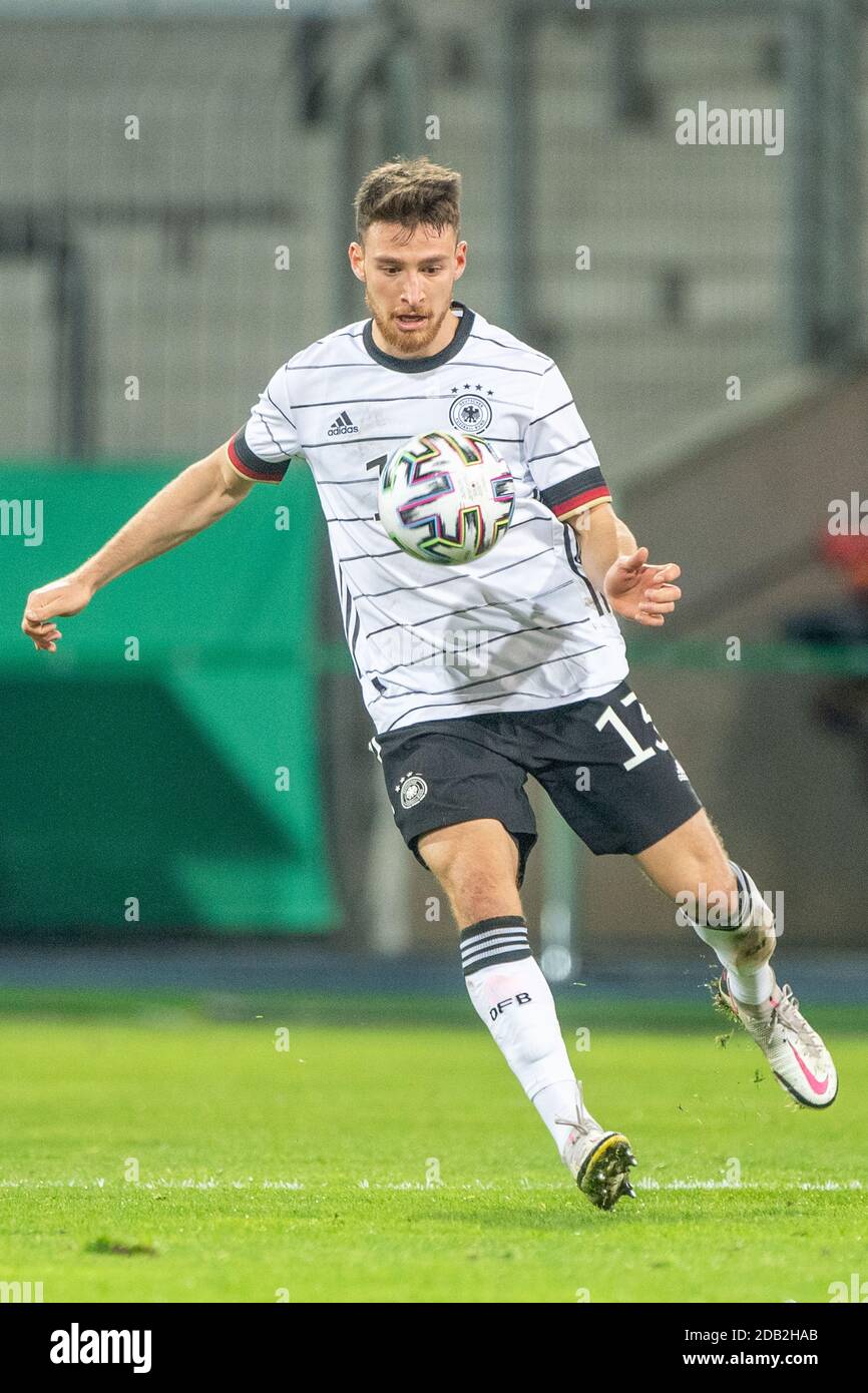 Salih OEZCAN (vñzcan, GER) with ball, single action with ball, action, football Laenderspiel, U21, friendly game, Germany (GER) - Slovenia (SLO) 1: 1, on November 12th, 2020 in Braunschweig/Germany. ¬ | usage worldwide Stock Photo