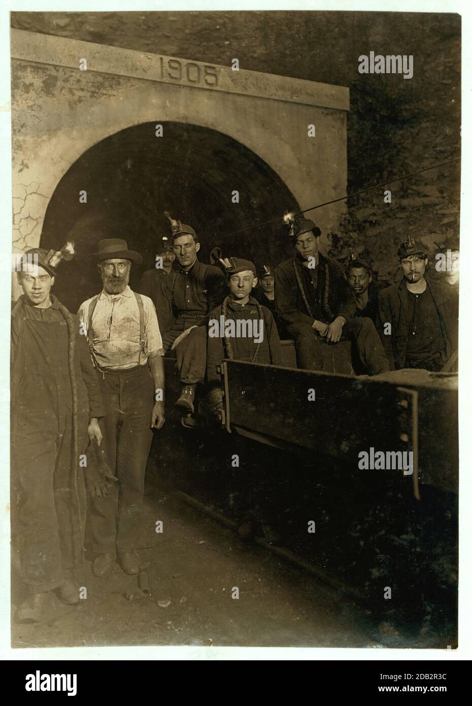 Main entrance, Gary W. Va. Mine. Drivers and miners going to work 7 A.M