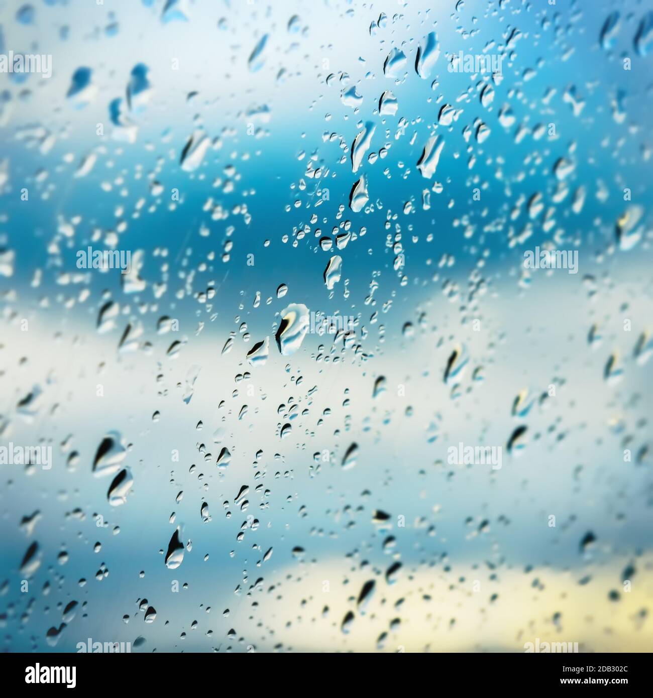 Water drops against sky hi-res stock photography and images - Alamy