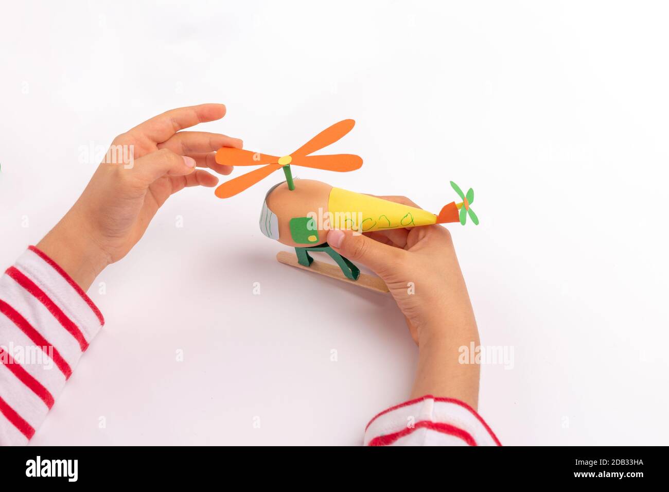 kids craft helicopter from eggshell, step by step instruction, DIY