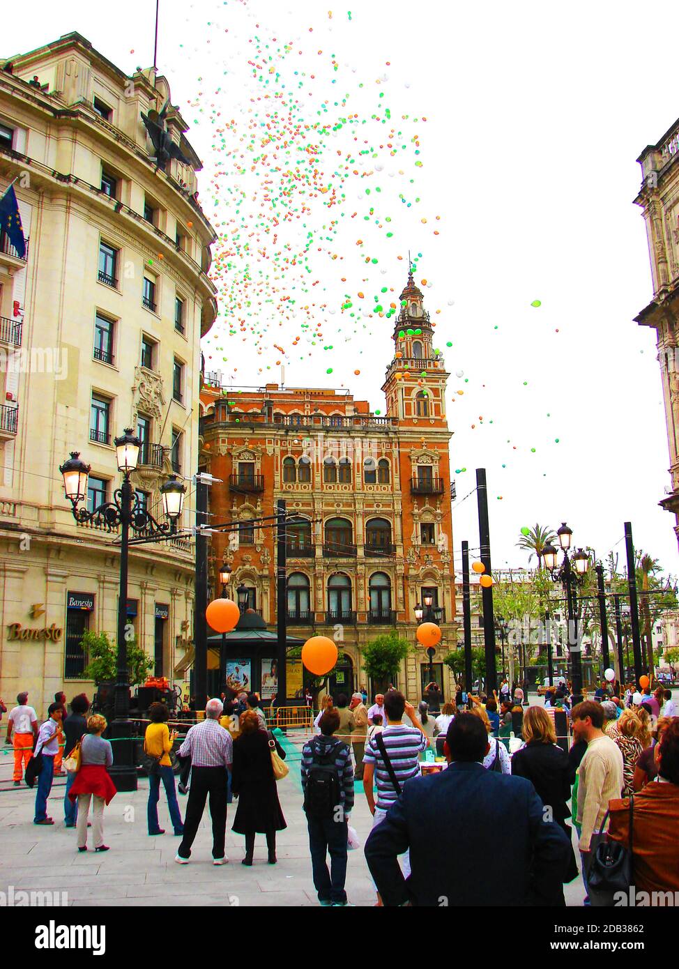 Seville, Spain 2007 , Mass balloon launch - International Symposium on Room Acoustics 2007 Stock Photo