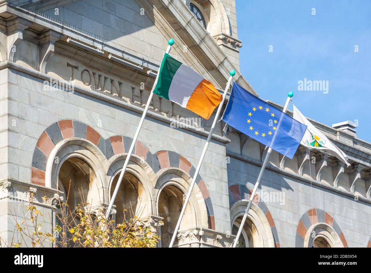 Irish flags hires stock photography and images Alamy