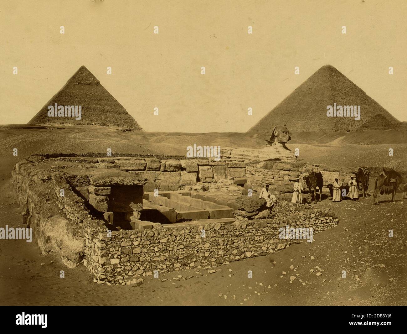 Pyramids Temples Sphi Egypt pyramids sphinx camels hi-res stock photography and images - Alamy