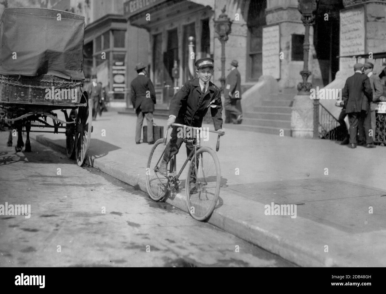 Wilbur H. Woodward, 428 Third St., N.W., Washington, D.C., Western Union messenger 236, one of the youngsters on the border-line, (15 yrs. old) works until 8 P.M. only. . Stock Photo