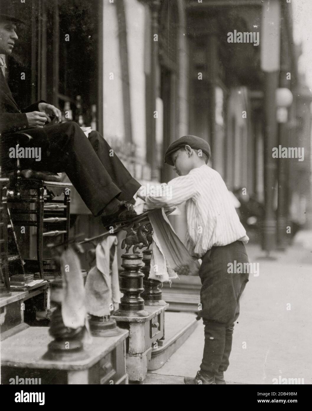 Michael Mero 2 West 4th St Bootblack 12 Years Of Age Working One Year Of Own Volition Don T Smoke Out After 11 P M On May 21 Ordinarily Works 6 Hours Per Day Stock Photo Alamy Michael Mero 2 West 4th St Bootblack 12 Years Of Age Working One Year Of Own Volition Don T Smoke Out After 11 P M On May 21 Ordinarily Works 6 Hours Per Day Stock Photo Alamy
