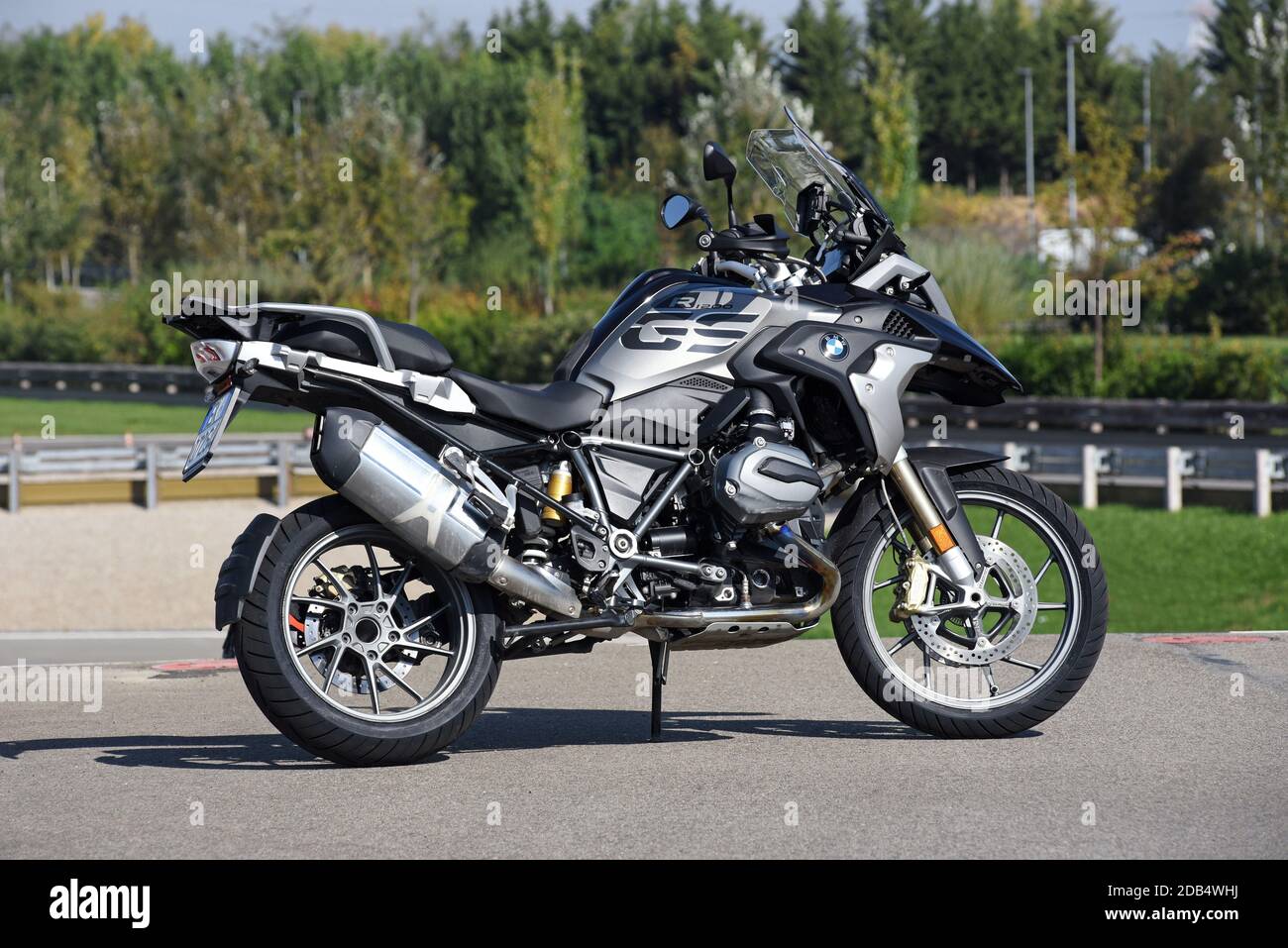 Bmw r1200 hi-res stock photography and images - Alamy