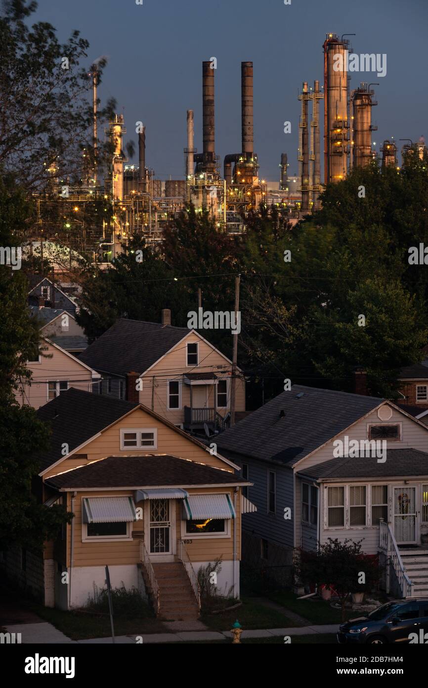 BP Whiting Refinery in Whiting, Indiana with nearby residential areas