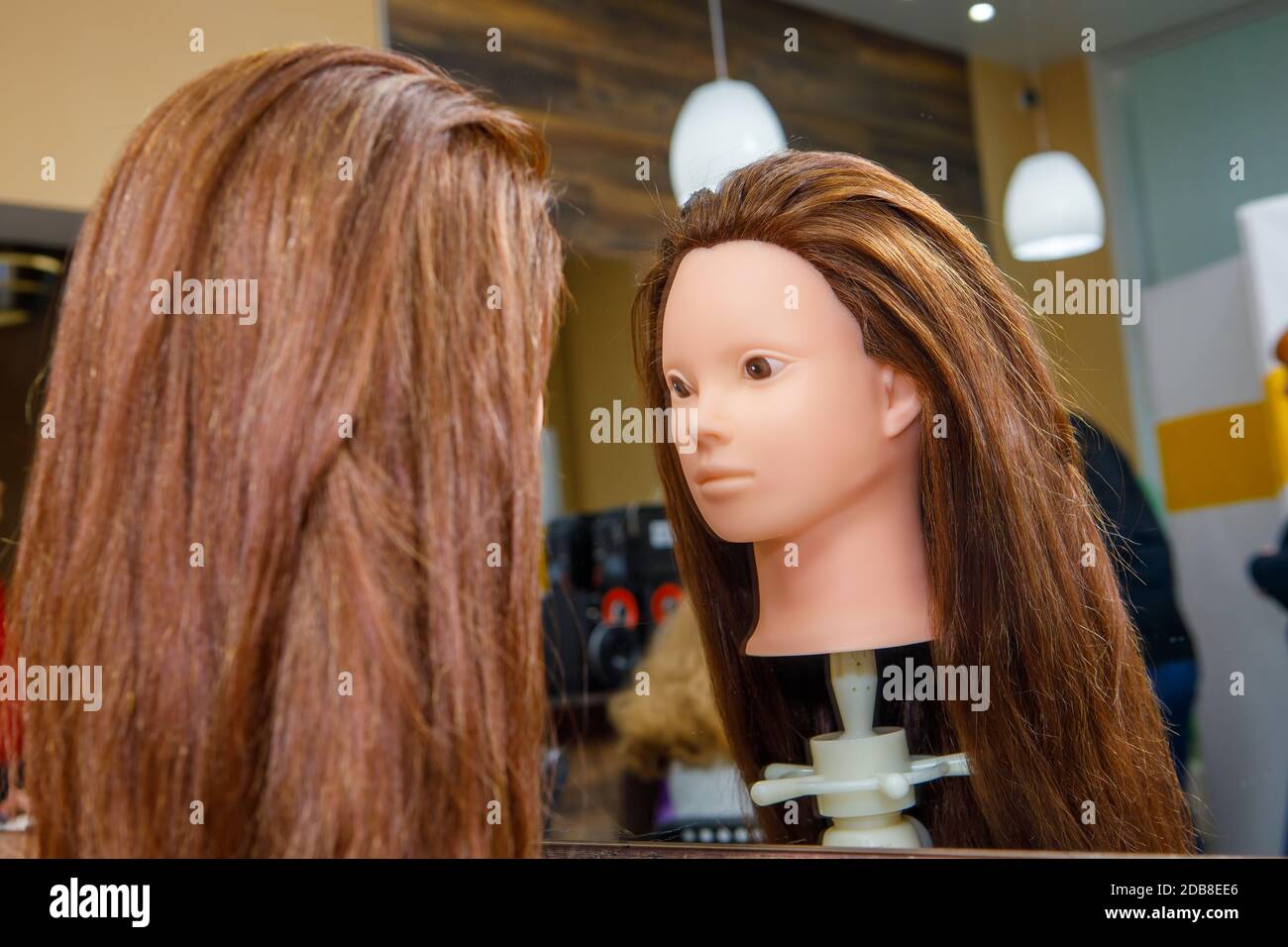 Mannequin Head With Long Blond Wig Stock Photo - Download Image Now - Wig,  Blond Hair, Long Hair - iStock