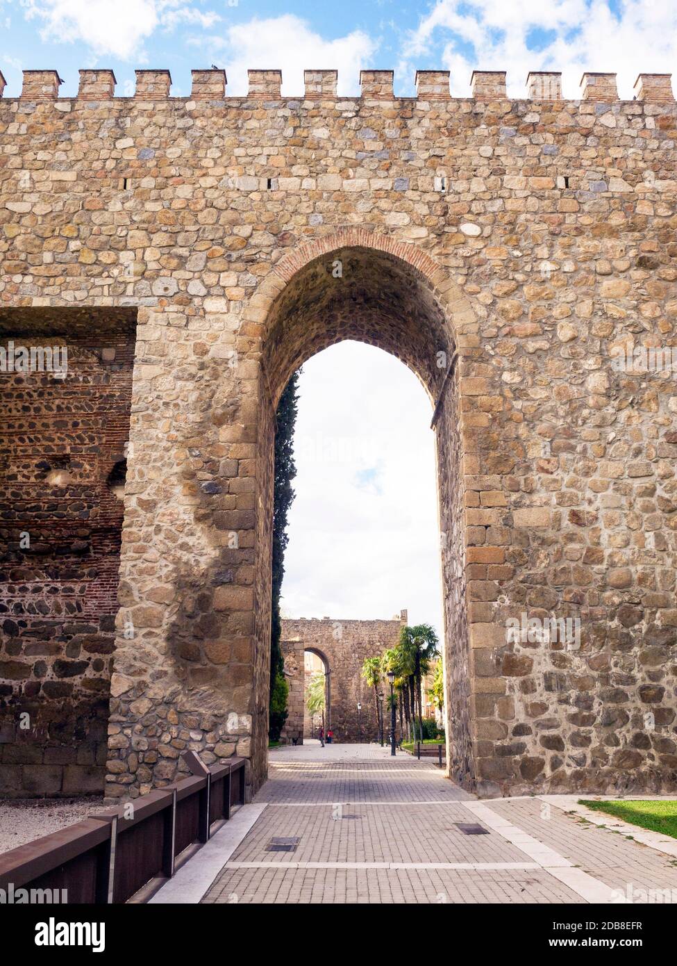 Torre albarrana de la muralla. Talavera de la Reina. Toledo. Castilla la Mancha. España Stock Photo
