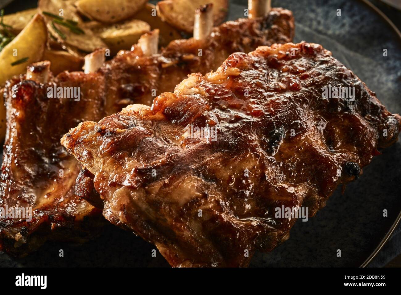 Potato rack wedges bbq hi-res stock photography and images - Alamy