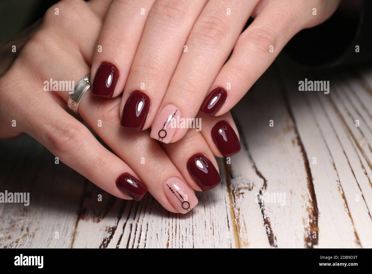 Page 2 Very Long Nails High Resolution Stock Photography And Images Alamy