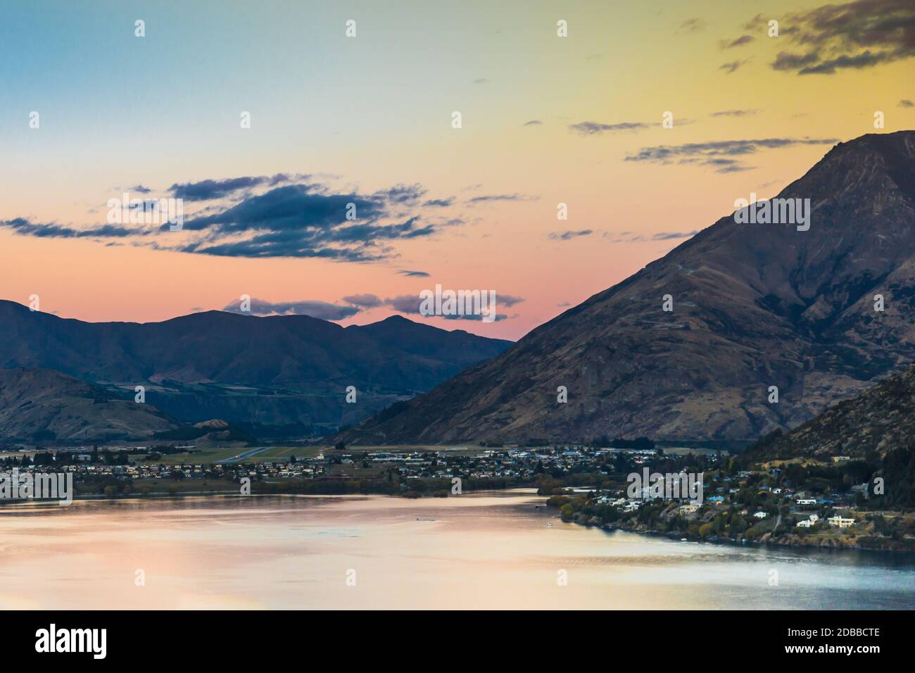 Queenstown in New Zealand. The city of adventure and nature Stock Photo ...