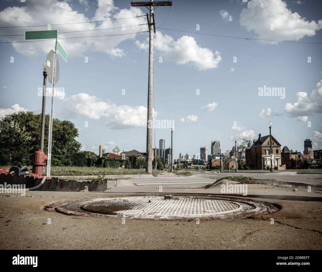 Abandoned buildings in detroit hi-res stock photography and images - Alamy