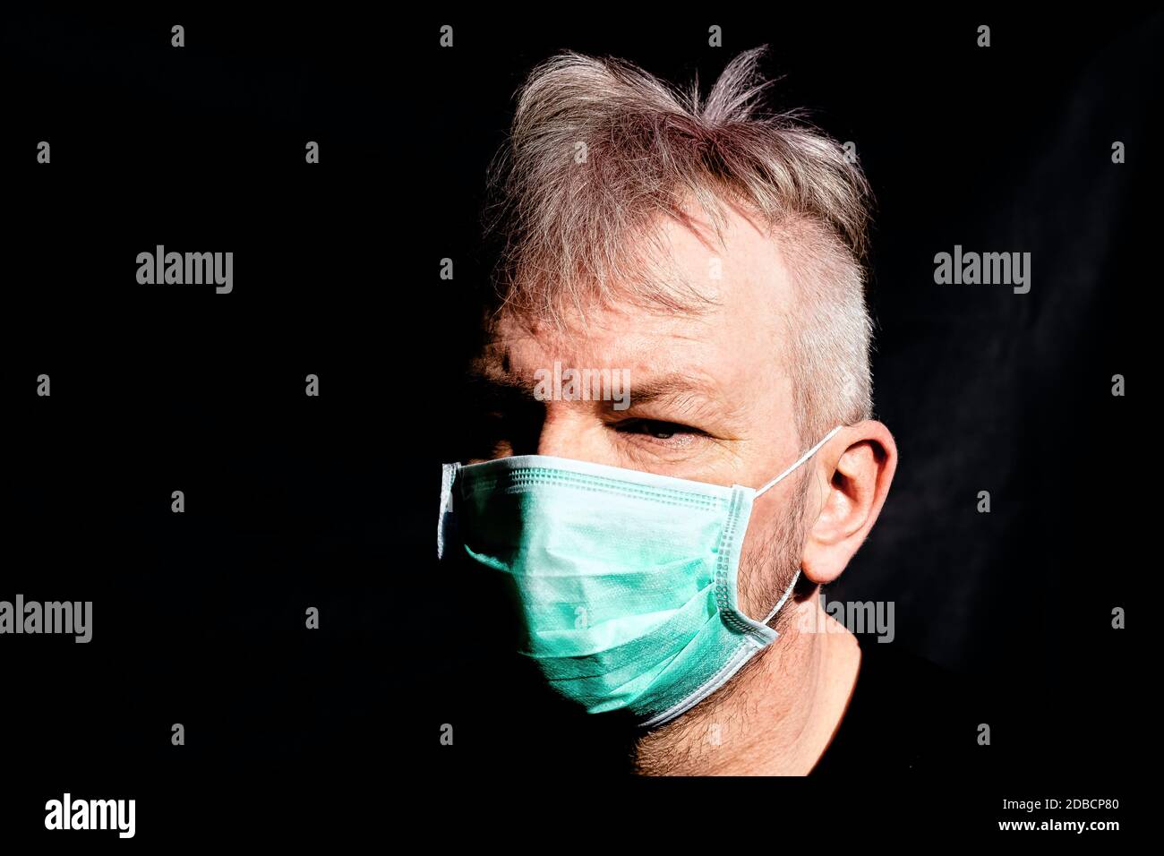 Male with mask hi-res stock photography and images - Alamy