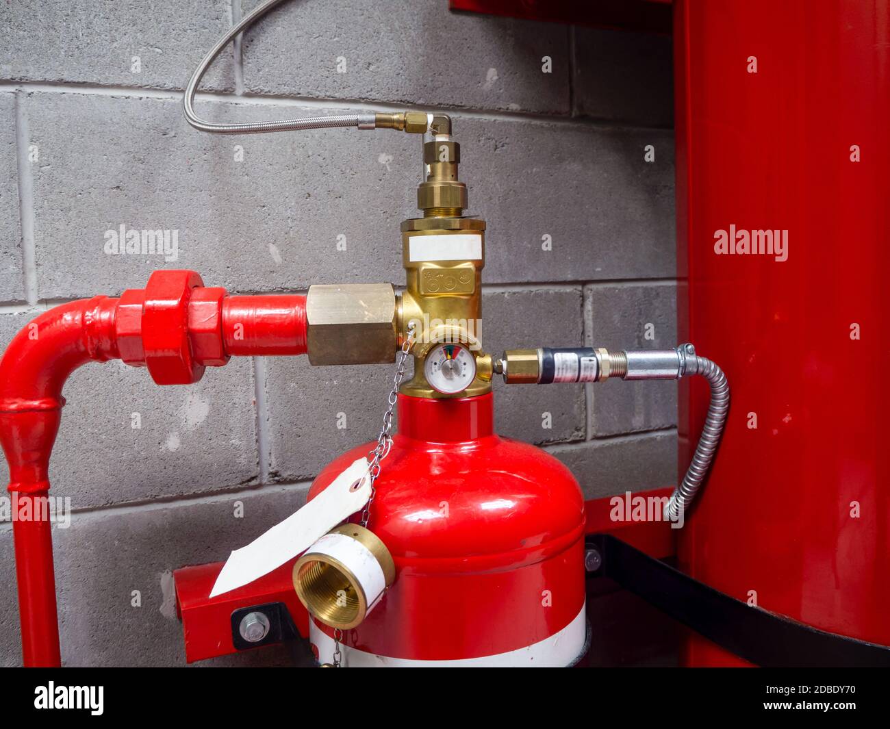 Fm 0 Suppression Systems Fm0 Gas Flooding System In Data Center Room Stock Photo Alamy Fm 0 Suppression Systems Fm0 Gas Flooding System In Data Center Room Stock Photo Alamy