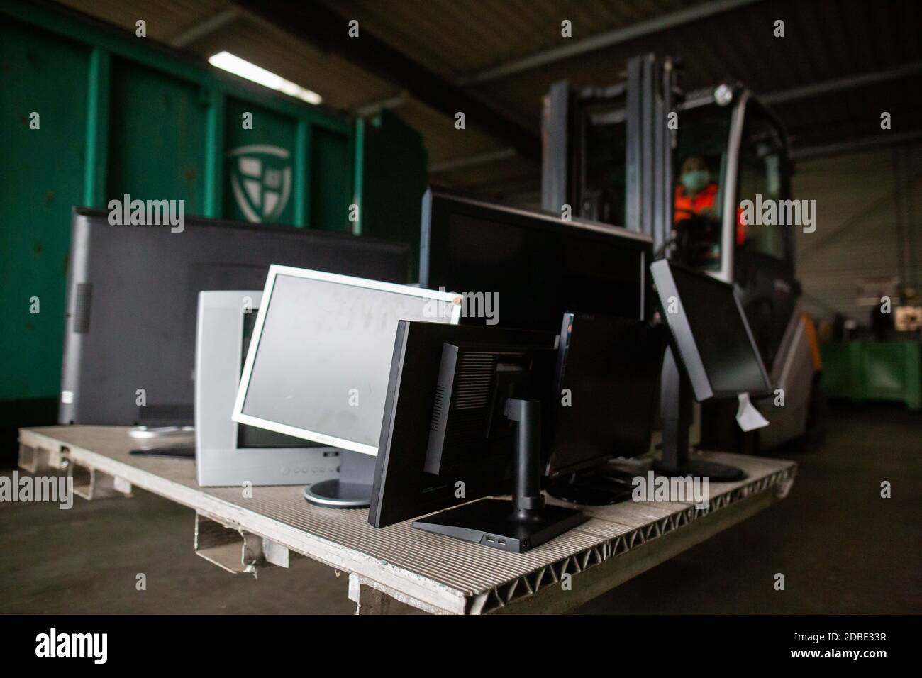 Asf truck hi-res stock photography and images - Alamy
