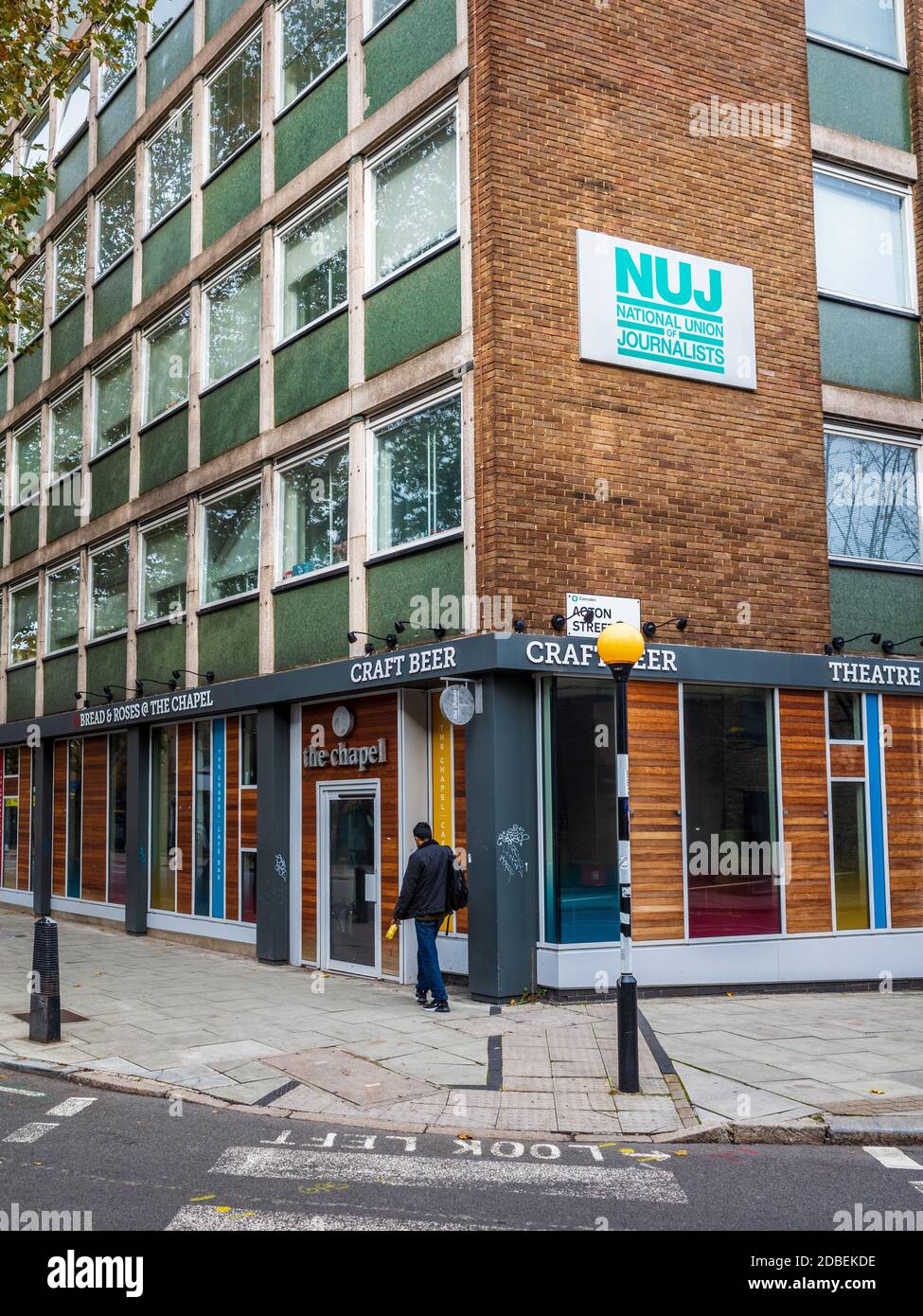 National Union of Journalists NUJ HQ London above Bread & Roses @ The Chapel restaurant & Chapel Playhouse theatre at 308 Grays Inn Rd  London. Stock Photo