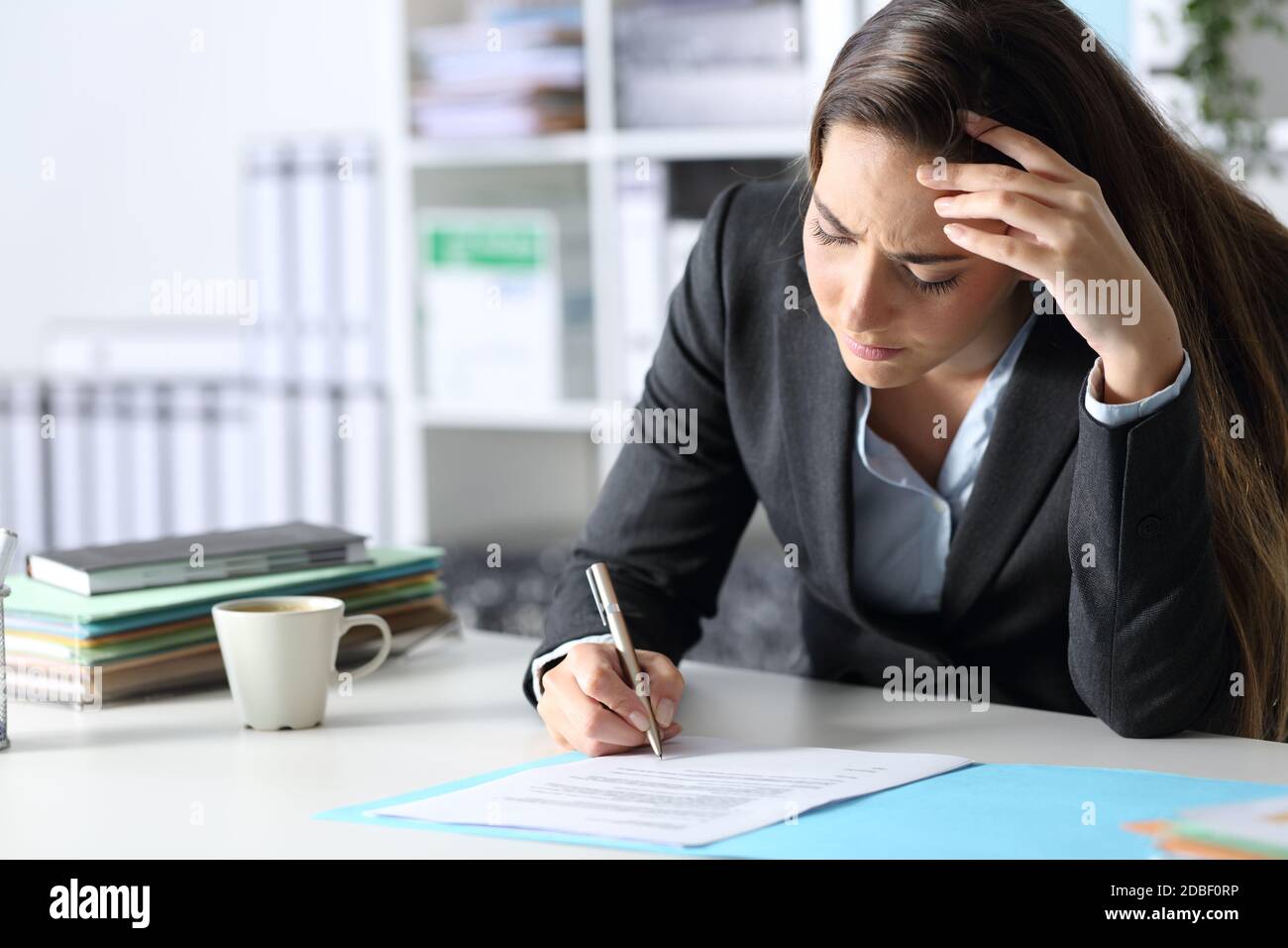 Woman sad letter write hi-res stock photography and images - Alamy